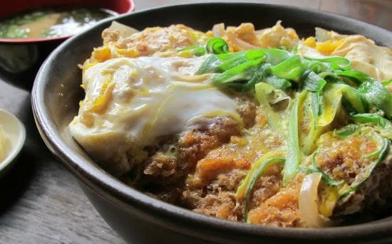 Katsudon served at Aozora